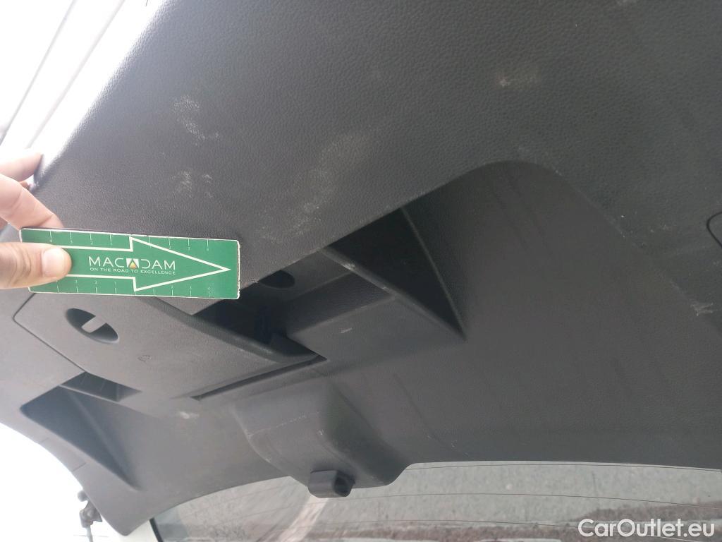  Volkswagen  Polo VOLKSWAGEN  / 2021 / 5P / berlina con portón Life 1.0 TSI 70kW (95CV) #9