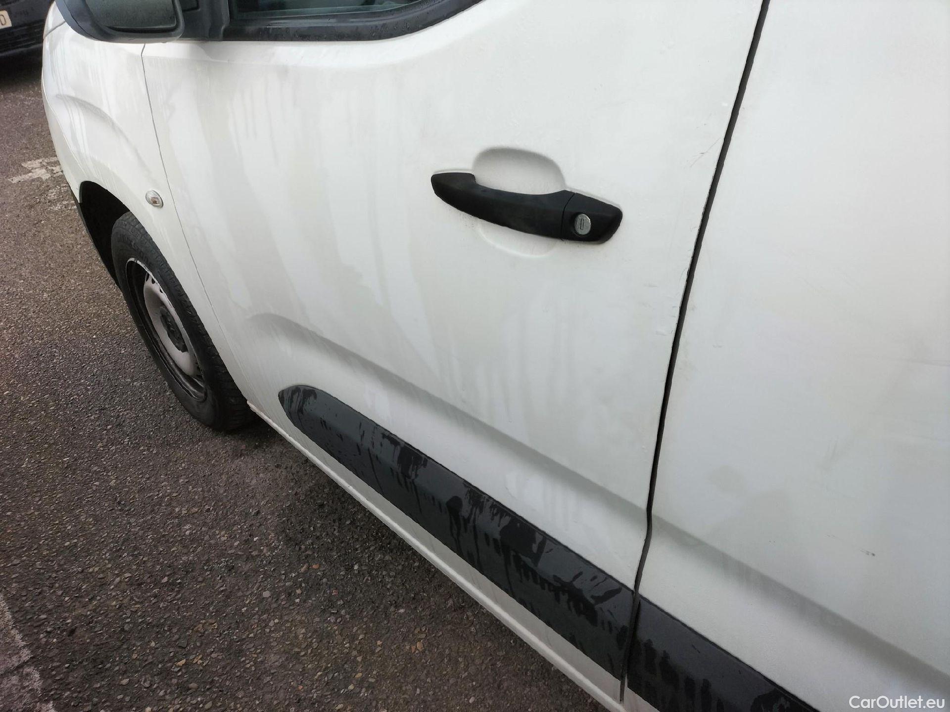  Citroen  Berlingo CITROEN  / 2018 / 3P / furgón derivado de turismo Talla M BlueHDi 55kW CONTROL #14