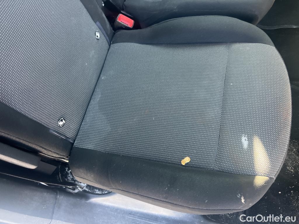  Citroen  Berlingo CITROEN  / 2018 / 4P / combi Talla M BlueHDi 100 S&S LIVE (AC) #34