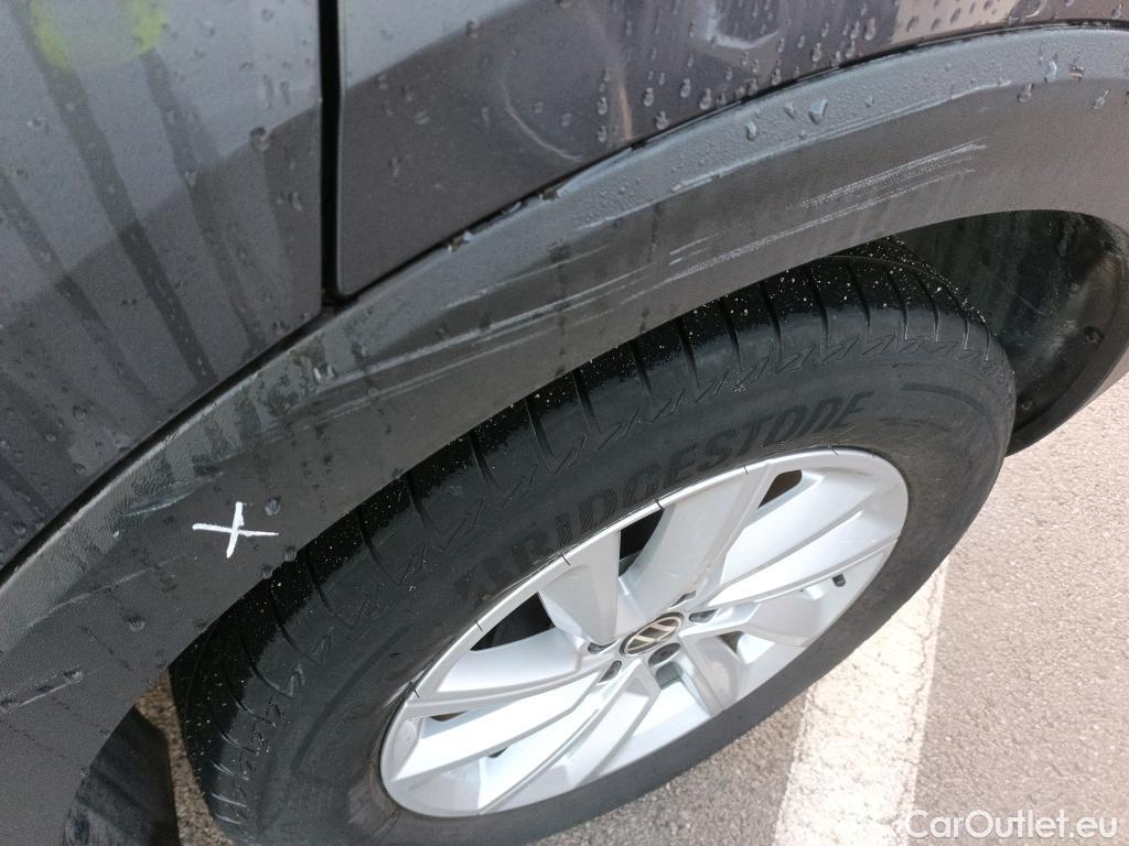  Volkswagen  T-CROSS VOLKSWAGEN  / 2018 / 5P / todoterreno Advance 1.0 TSI 70kW (95CV) (AC2) #12