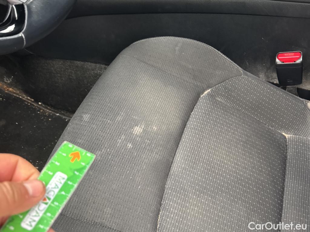  Toyota  C-HR TOYOTA  / 2016 / 5P / todoterreno 1.8 125H Advance (CX) #18