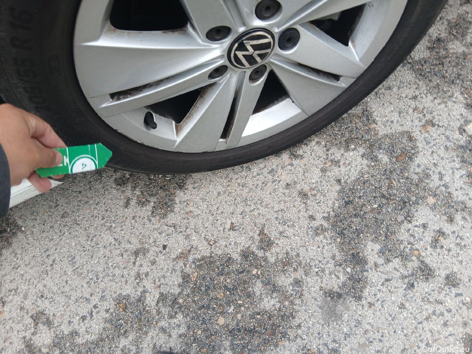  Volkswagen  Golf  VOLKSWAGEN / 2020 / 5P / berlina con portón 2.0 TDI 85kW (115CV) #22