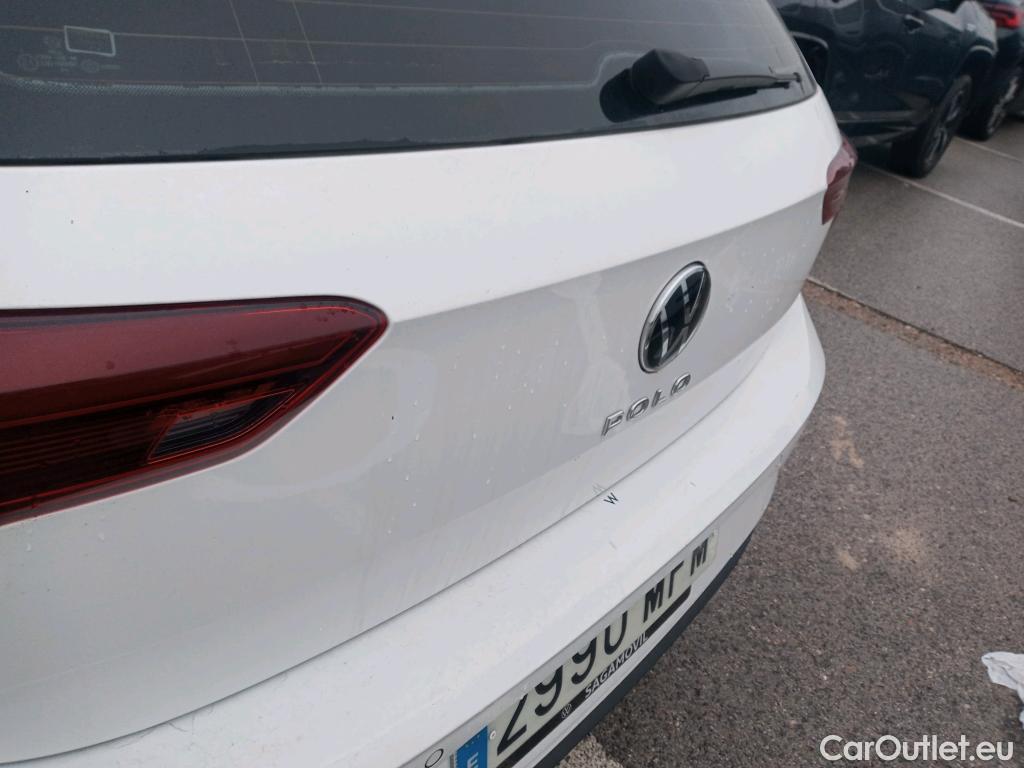  Volkswagen  Polo VOLKSWAGEN  / 2021 / 5P / berlina con portón Life 1.0 TSI 70kW (95CV) #4