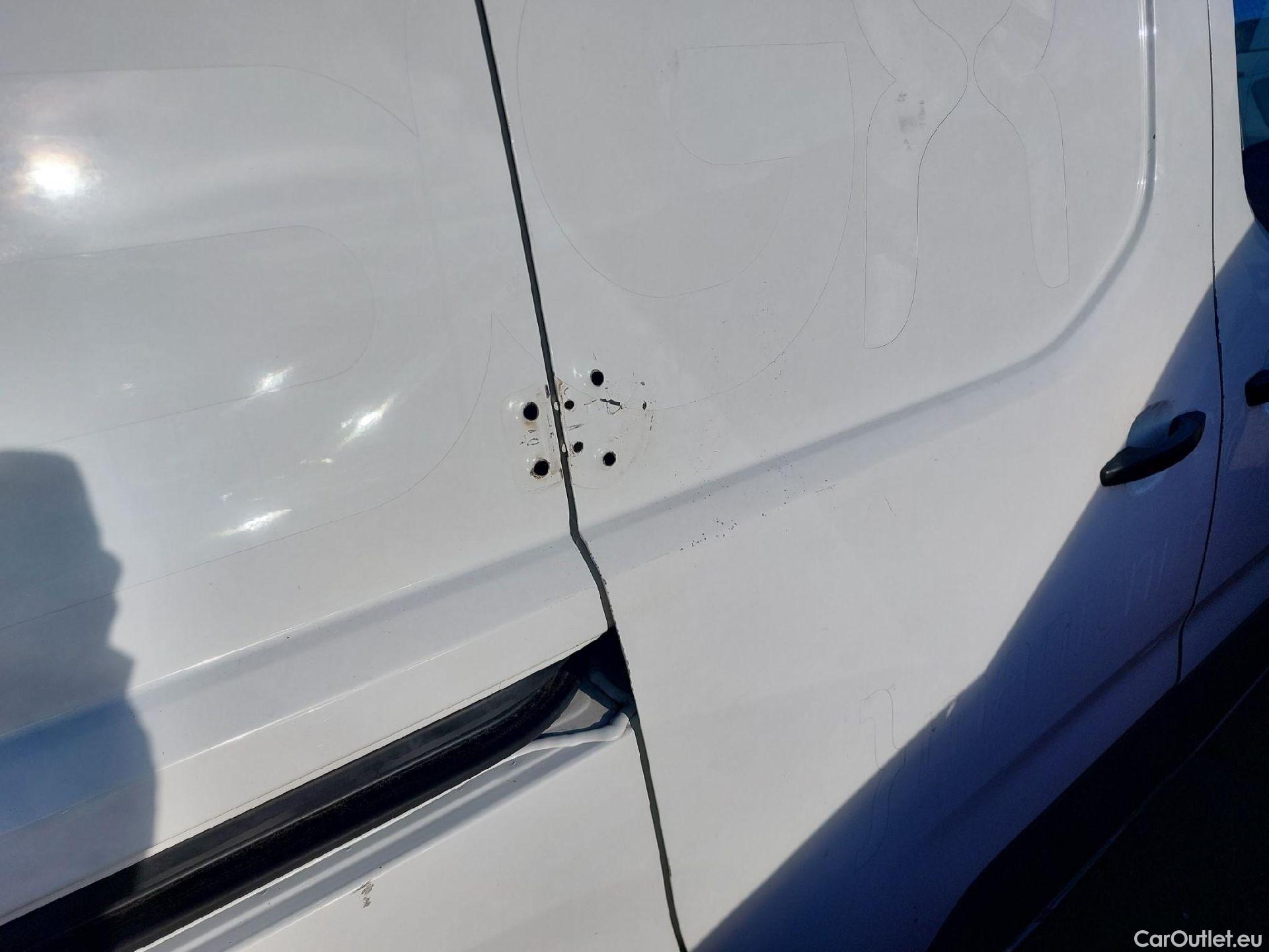  Citroen  Berlingo CITROEN  / 2018 / 3P / furgón derivado de turismo Talla M BlueHDi 100 CONTROL #23