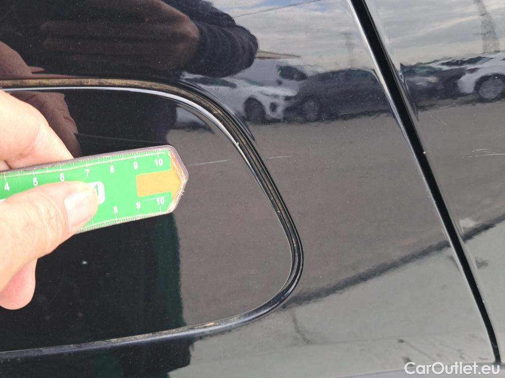  Volvo  XC 40 VOLVO XC40 / 2017 / 5P / todoterreno 2.0 B4 G AWD R-Design Auto #30