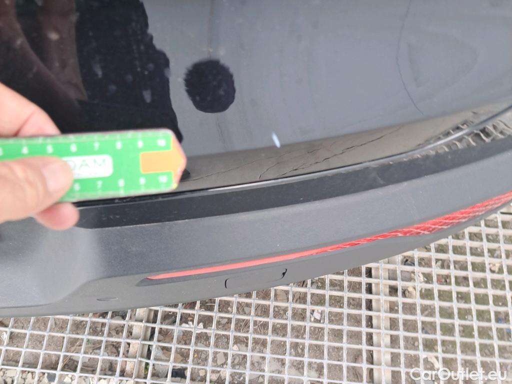  Volvo  XC 40 VOLVO XC40 / 2017 / 5P / todoterreno 2.0 B4 G AWD R-Design Auto #32