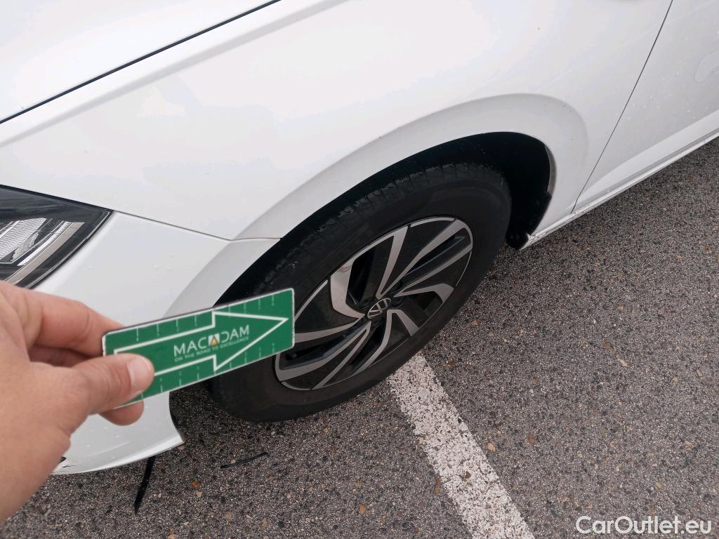  Volkswagen  Polo VOLKSWAGEN  / 2021 / 5P / berlina con portón Life 1.0 TSI 70kW (95CV) #2