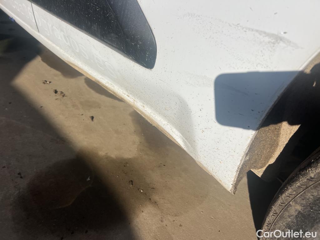  Citroen  Berlingo CITROEN  / 2018 / 4P / combi Talla M BlueHDi 100 S&S LIVE (AC) #14