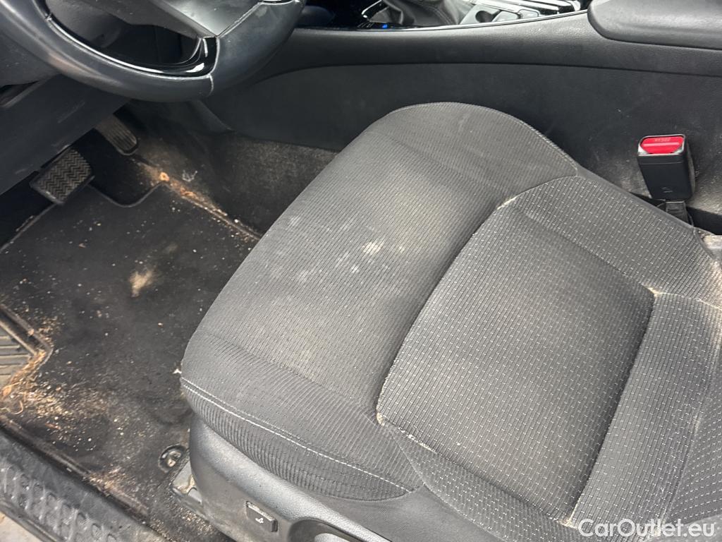  Toyota  C-HR TOYOTA  / 2016 / 5P / todoterreno 1.8 125H Advance (CX) #17