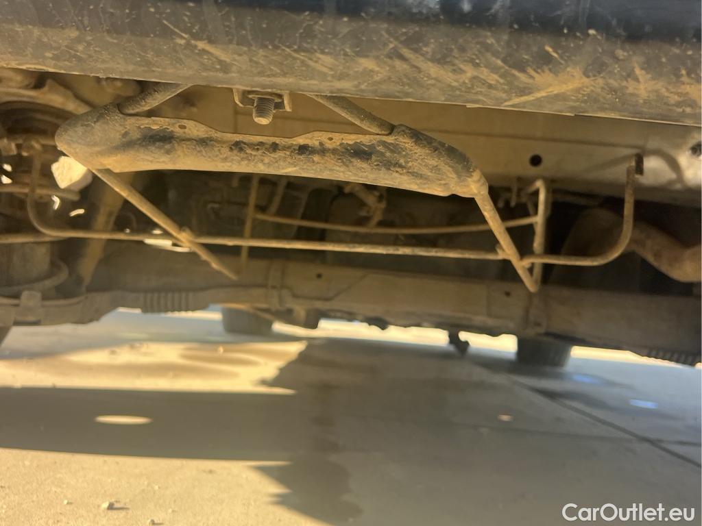  Citroen  Berlingo CITROEN  / 2018 / 4P / combi Talla M BlueHDi 100 S&S LIVE (AC) #19