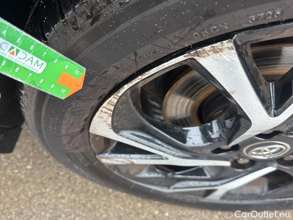  Toyota  C-HR TOYOTA  / 2016 / 5P / todoterreno 1.8 125H Advance (CX) #6