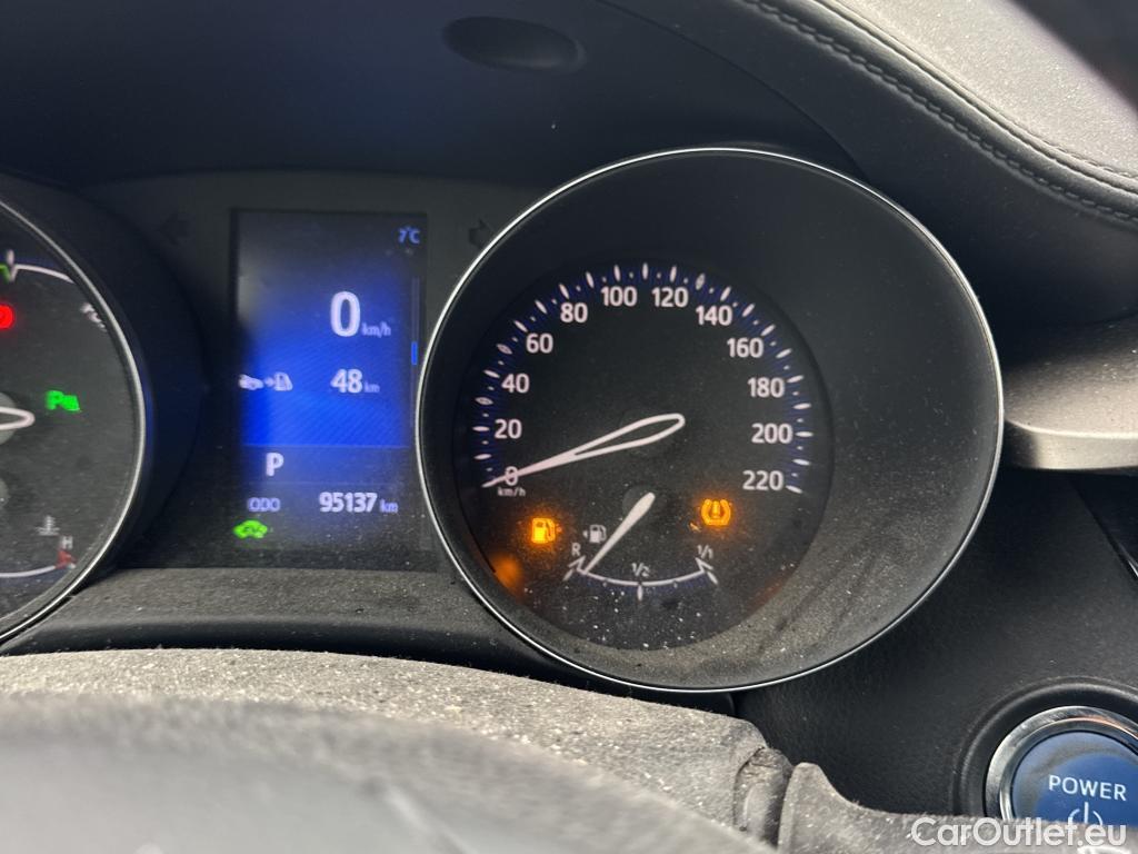  Toyota  C-HR TOYOTA  / 2016 / 5P / todoterreno 1.8 125H Advance (CX) #25