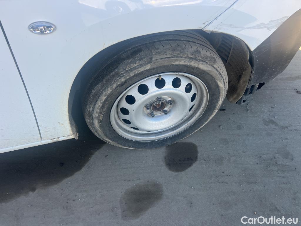  Citroen  Berlingo CITROEN  / 2018 / 4P / combi Talla M BlueHDi 100 S&S LIVE (AC) #55