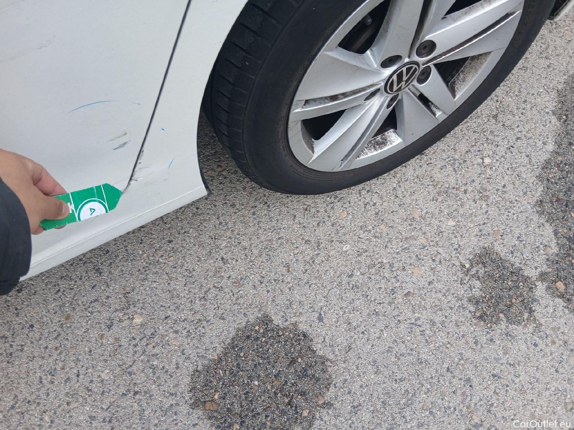  Volkswagen  Golf  VOLKSWAGEN / 2020 / 5P / berlina con portón 2.0 TDI 85kW (115CV) #11