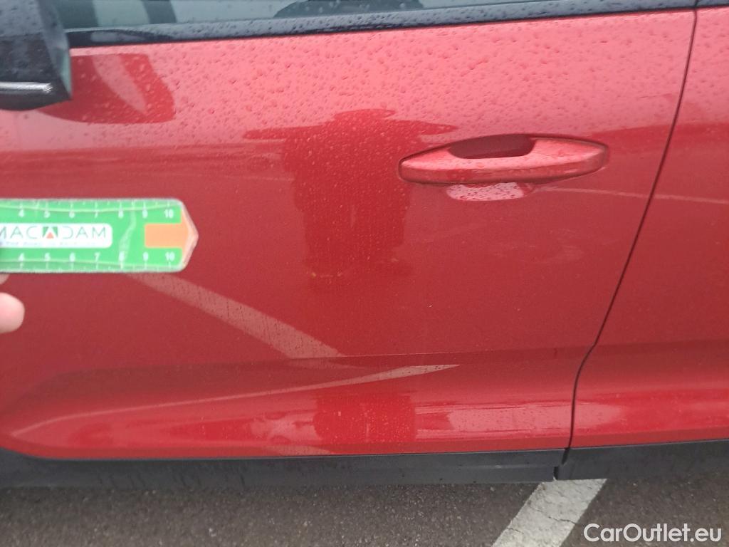  Volvo  XC 40 VOLVO XC40 / 2017 / 5P / todoterreno 1.5 T4 Twin Recharge R-Design Auto #3