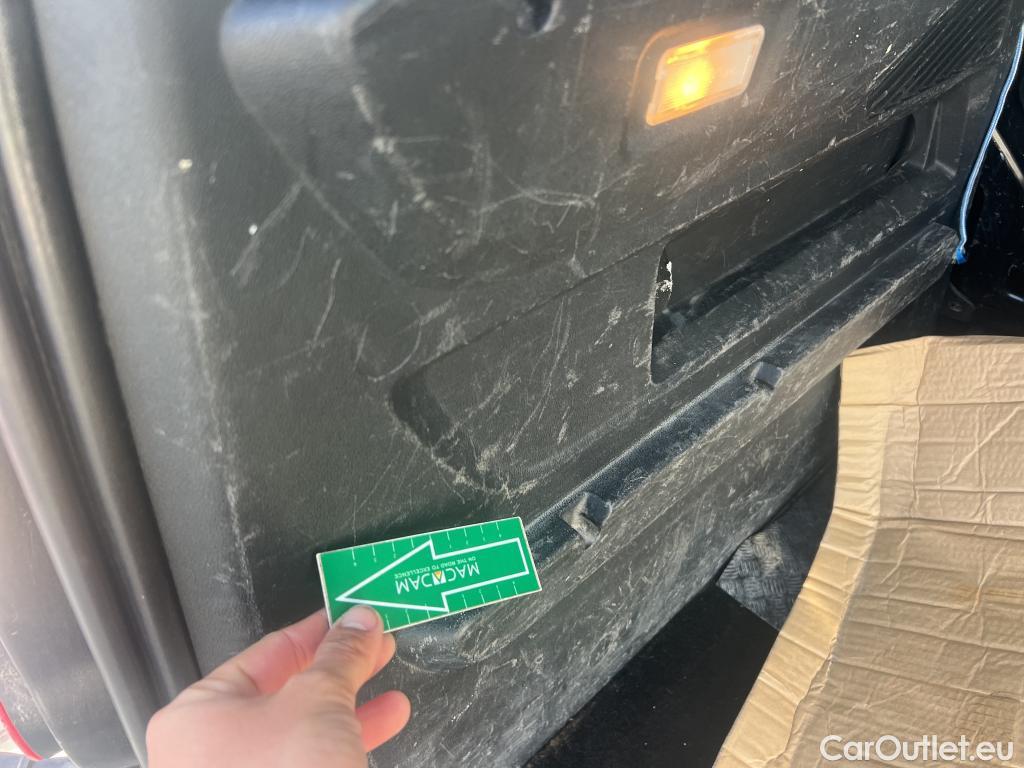  Citroen  Berlingo CITROEN  / 2018 / 4P / combi Talla M BlueHDi 100 S&S LIVE (AC) #12