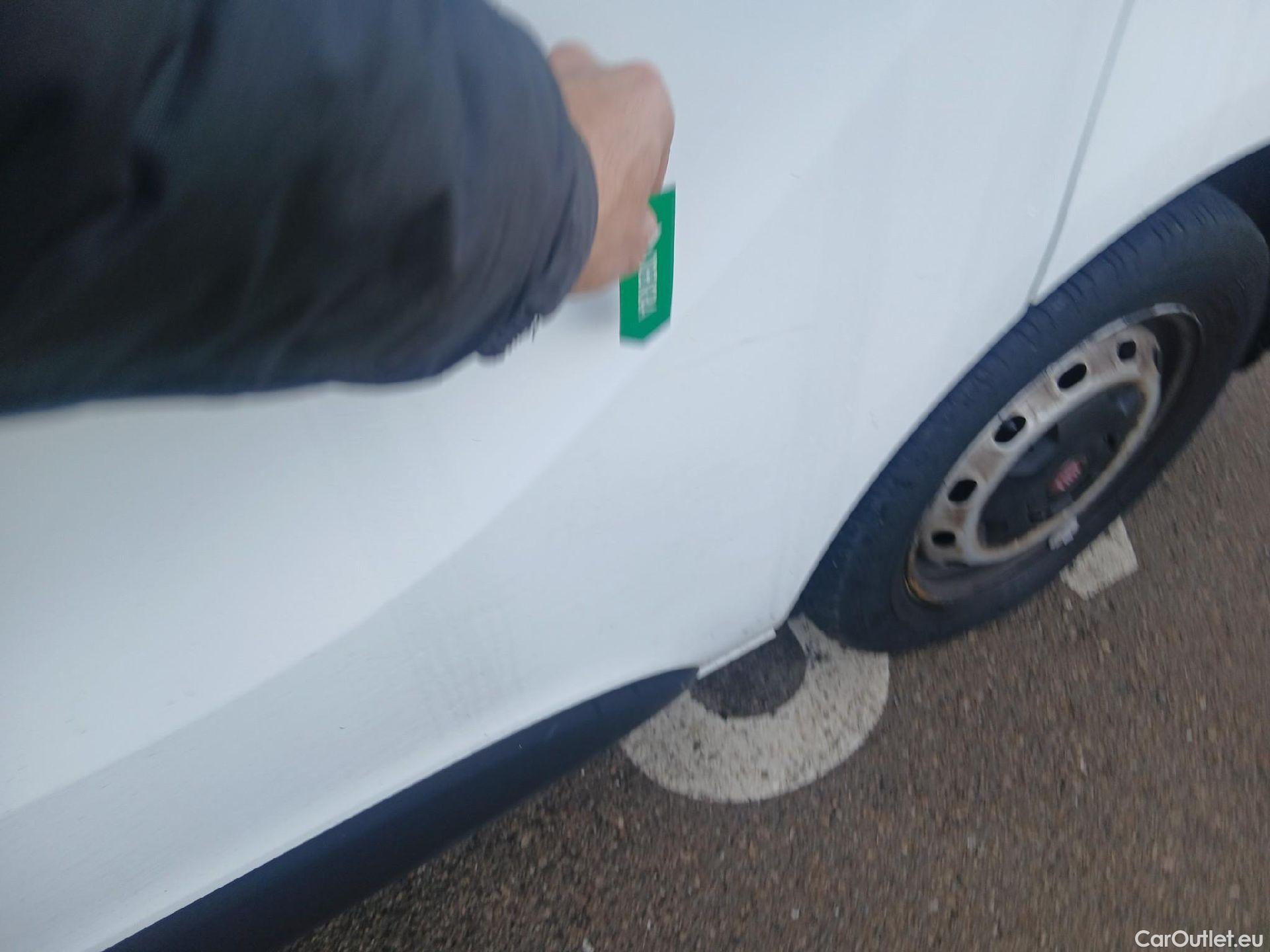  Fiat  Talento FIAT  / 2016 / 4P / furgón 1.2 Base Corto 2.0 MJet 88kW (120CV) #26