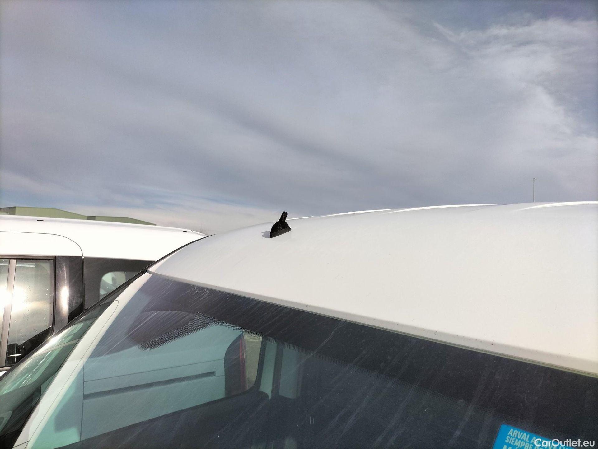  Fiat  Doblo FIAT Doblò Cargo/2015/3P/furgón derivado de turismo Cargo Base 1.3 Multijet 70kW (95CV) #5