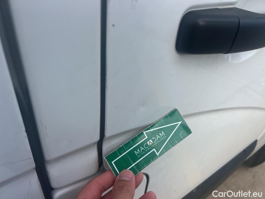  Renault  Master RENAULT  / 2019 / 4P / furgón Furgón T L2H2 3500 Bl dCi 100kW (135CV) #14