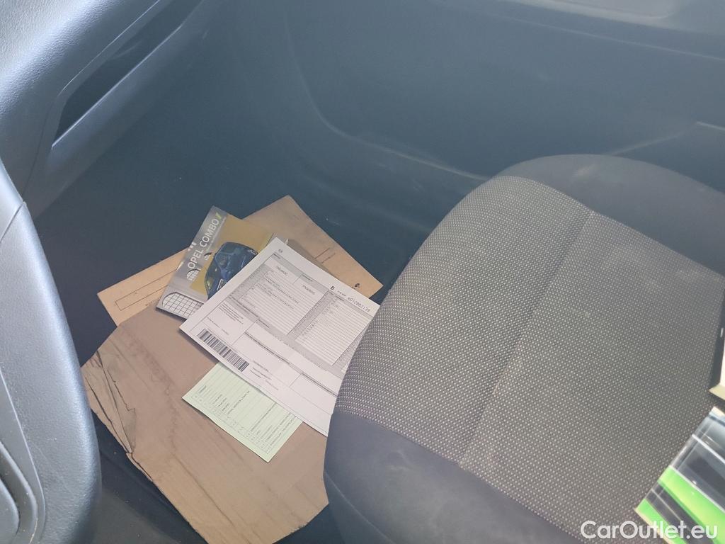  Opel  Combo OPEL  / 2018 / 3P / furgón derivado de turismo Cargo L 650kg Diesel 1.5 100HP S&S MT E6 #54