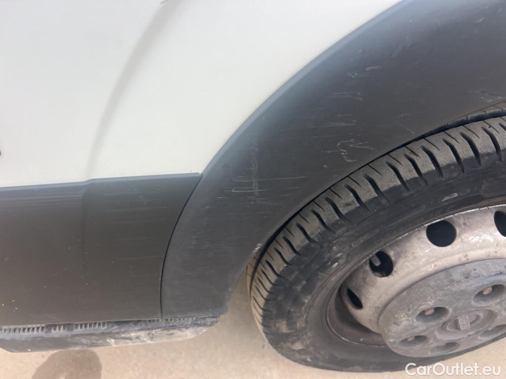  Nissan  NV400 NISSAN NT400 / 2014 / 2P / pick-up de lados abatibles 35.13/2 Básico AA CAL Cab Abatible Media #22