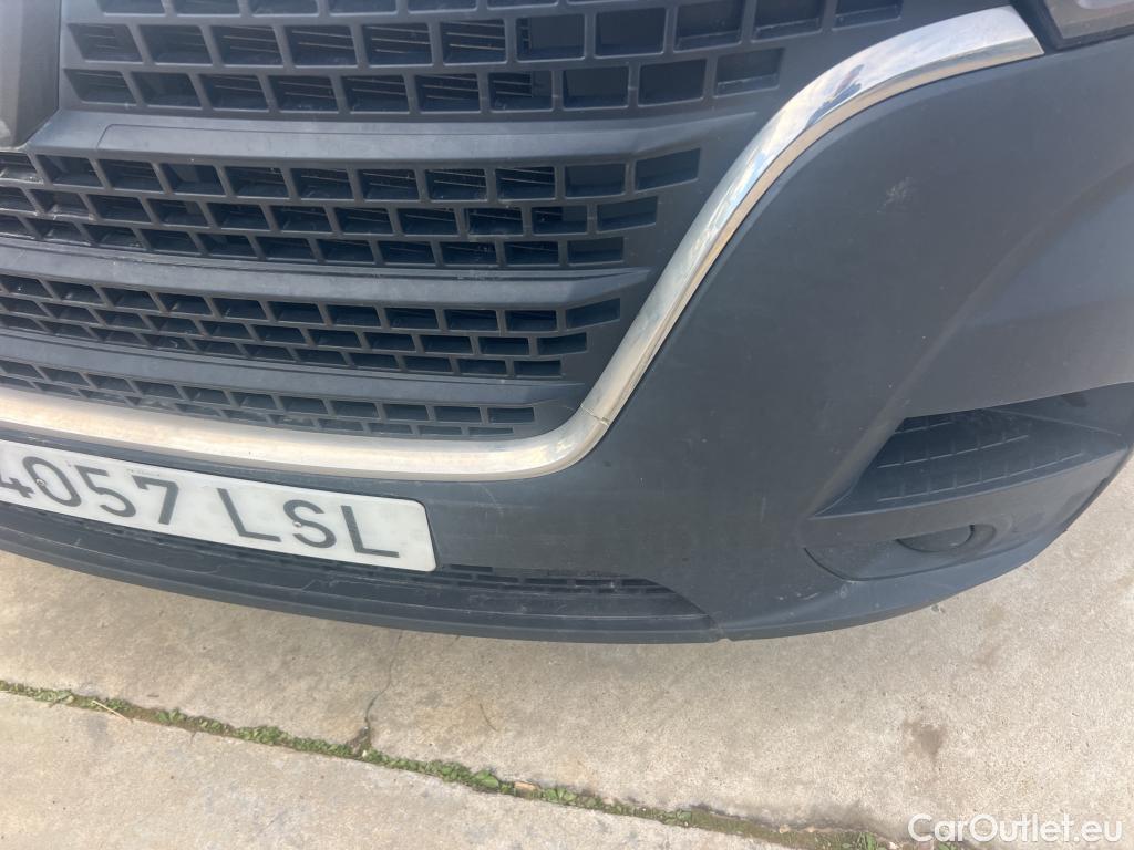  Renault  Master RENAULT  / 2019 / 4P / furgón Furgón T L2H2 3500 Bl dCi 100kW (135CV) #15