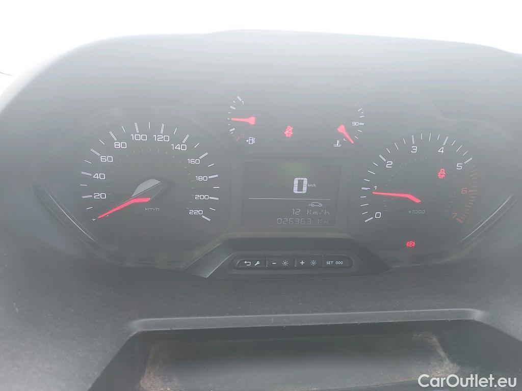  Peugeot  Partner PEUGEOT  / 2018 / 4P / furgón derivado de turismo Standard 1000kg BlueHDi 73kW #82