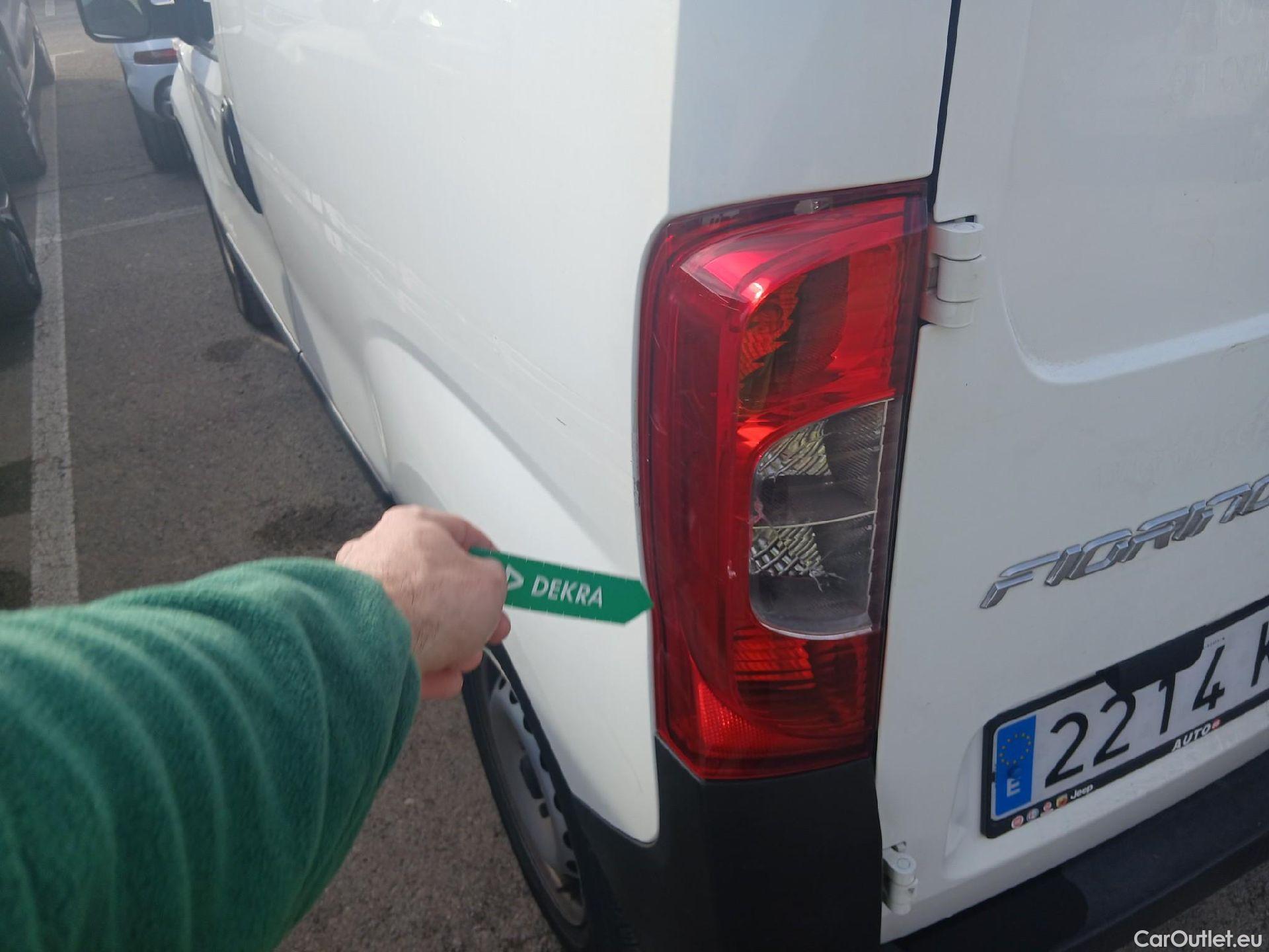  Fiat  Fiorino FIAT  / 2016 / 3P / furgón derivado de turismo Cargo Base 1.3 Mjet 59kW (80CV) E6 #18