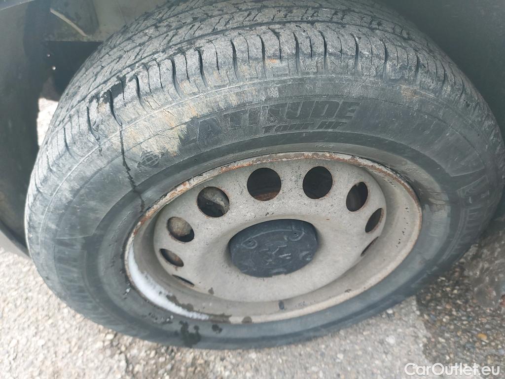  Peugeot  Partner PEUGEOT  / 2018 / 4P / furgón derivado de turismo Standard 1000kg BlueHDi 73kW #48