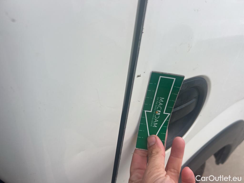  Nissan  NV400 NISSAN NT400 / 2014 / 2P / pick-up de lados abatibles 35.13/2 Básico AA CAL Cab Abatible Media #16