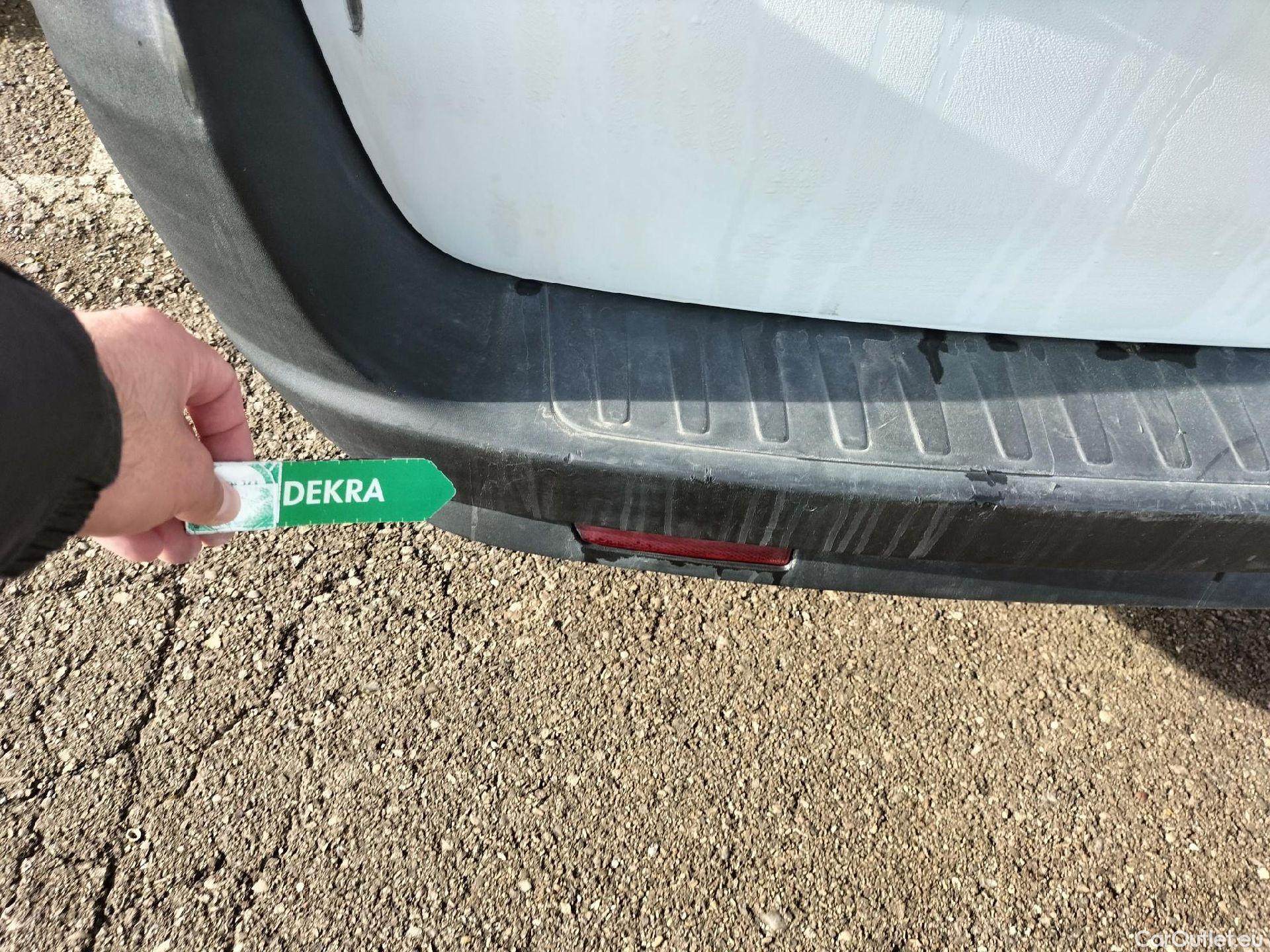  Fiat  Doblo FIAT Doblò Cargo/2015/3P/furgón derivado de turismo Cargo Base 1.3 Multijet 70kW (95CV) #14