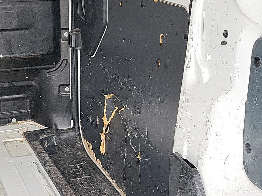  Citroen  Jumpy CITROEN  / 2016 / 4P / furgón Talla M BlueHDi 85KW (115CV) 6v Confort #33