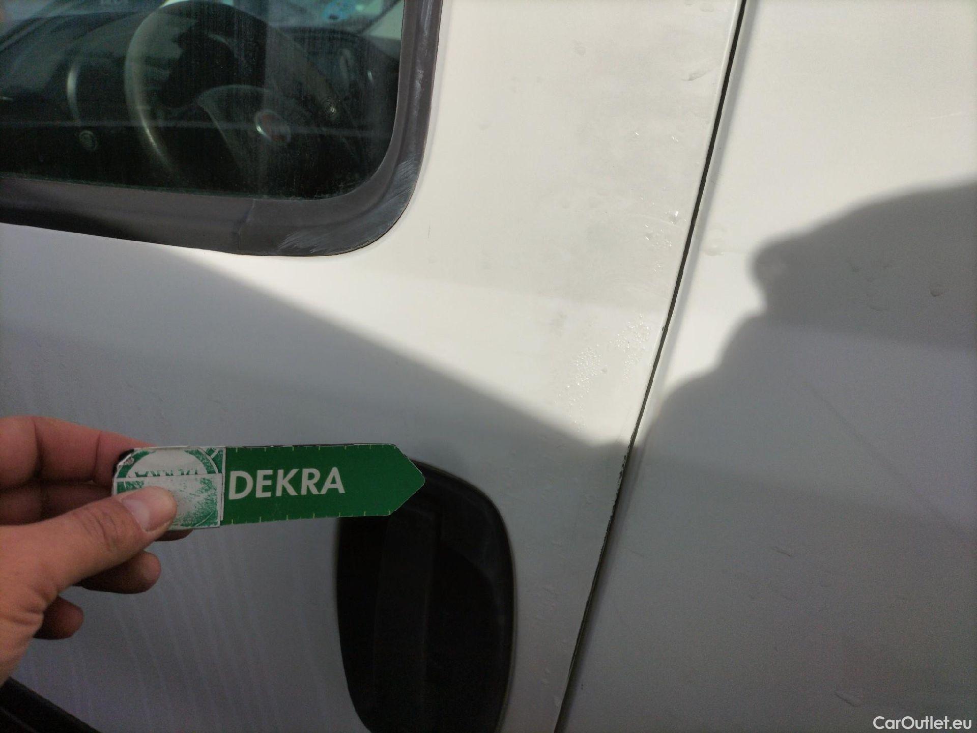  Fiat  Doblo FIAT Doblò Cargo/2015/3P/furgón derivado de turismo Cargo Base 1.3 Multijet 70kW (95CV) #7