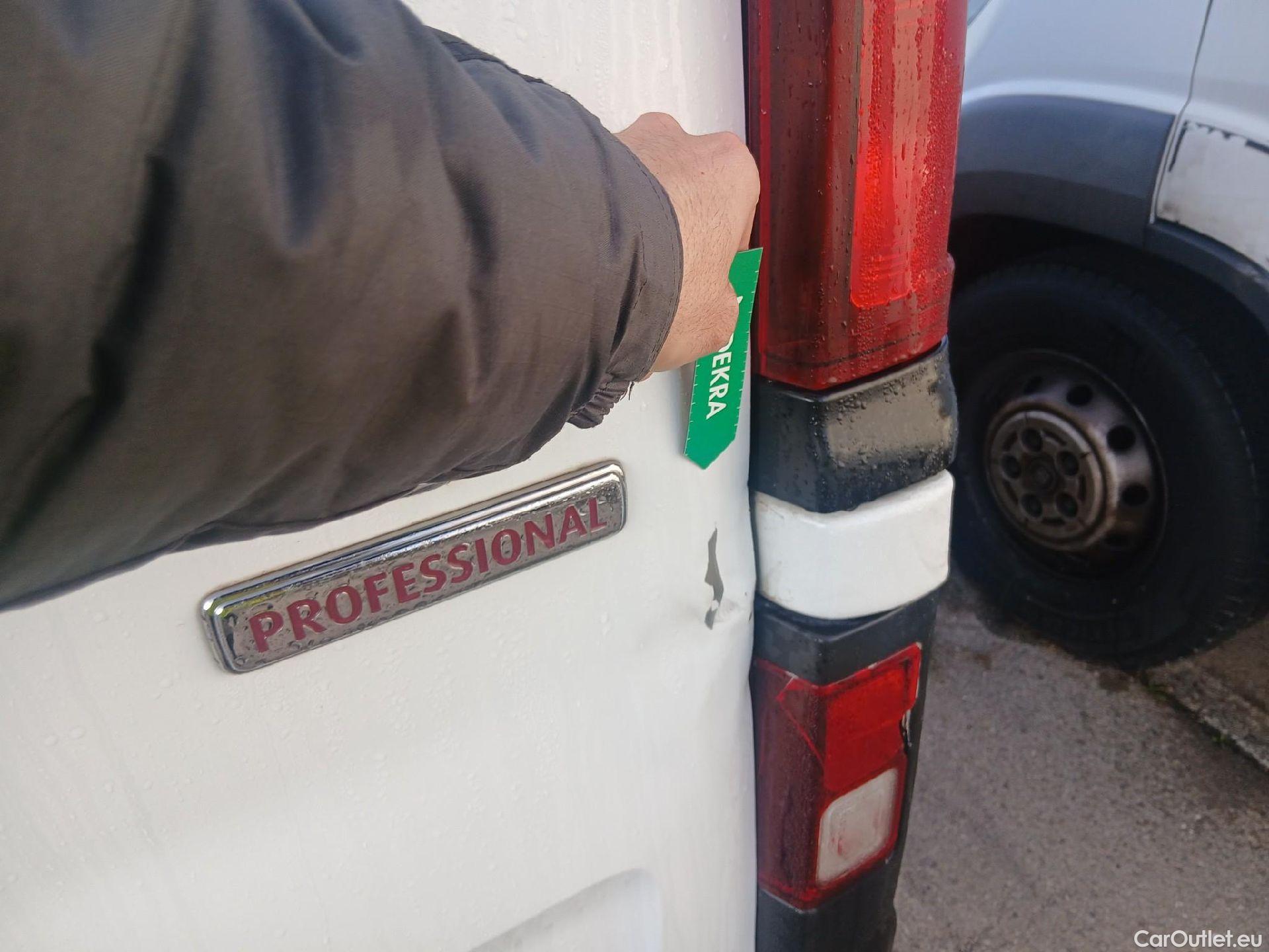  Fiat  Talento FIAT  / 2016 / 4P / furgón 1.2 Base Corto 2.0 MJet 88kW (120CV) #17