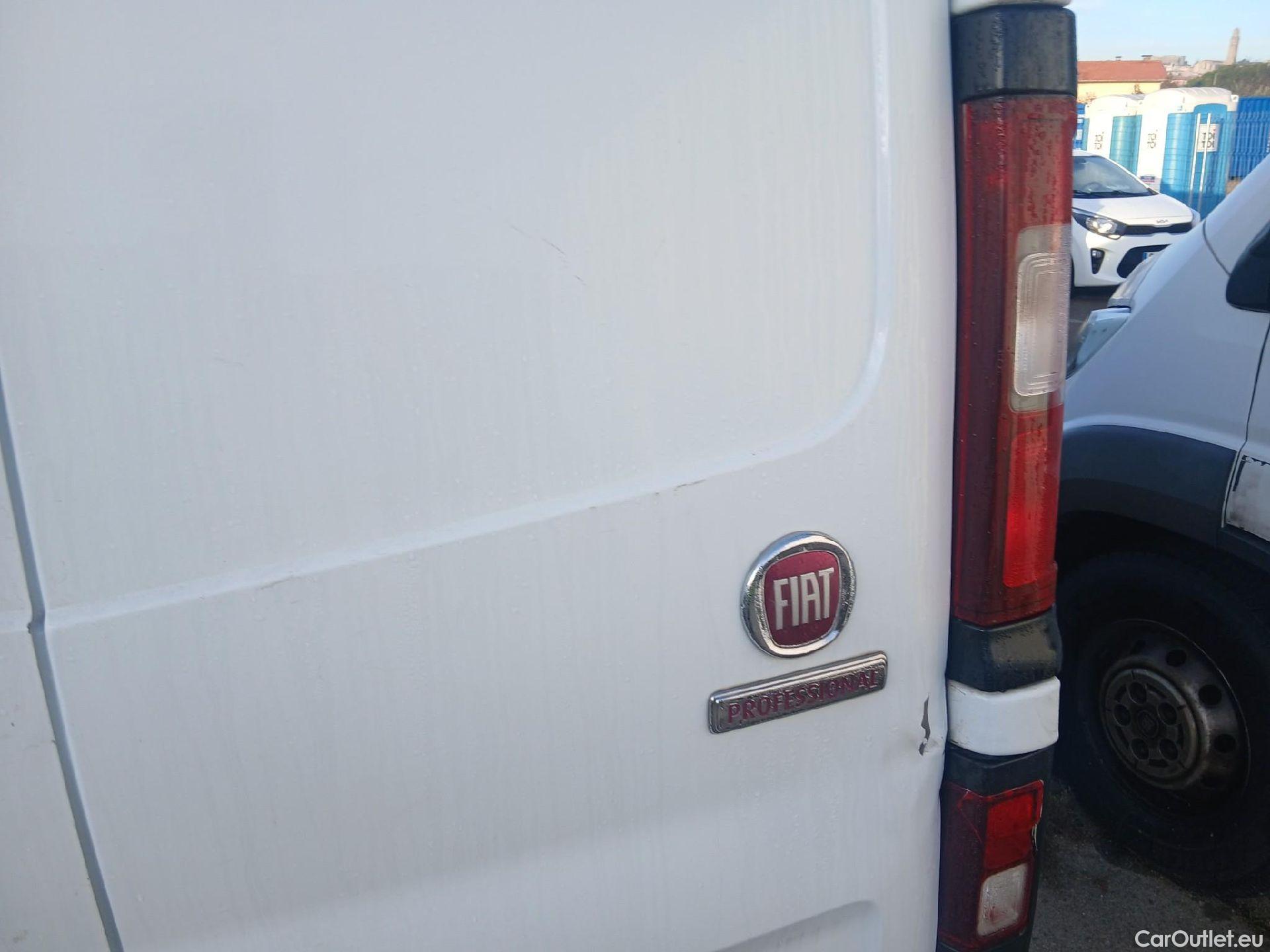  Fiat  Talento FIAT  / 2016 / 4P / furgón 1.2 Base Corto 2.0 MJet 88kW (120CV) #18