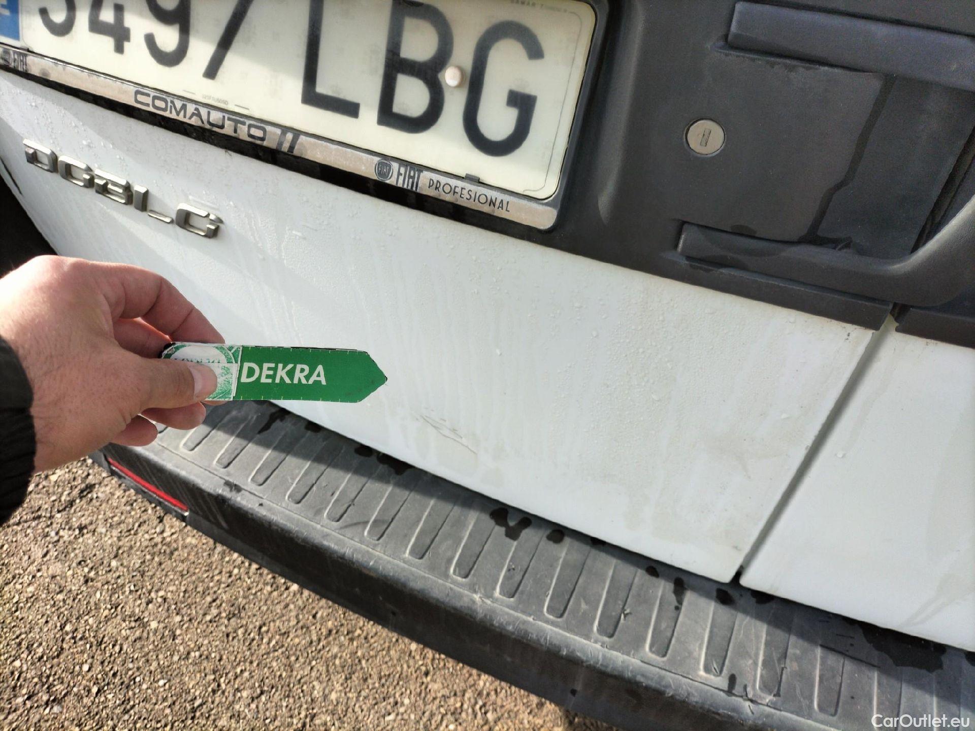  Fiat  Doblo FIAT Doblò Cargo/2015/3P/furgón derivado de turismo Cargo Base 1.3 Multijet 70kW (95CV) #11