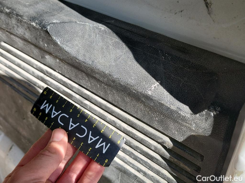  Opel  Combo OPEL  / 2018 / 3P / furgón derivado de turismo Cargo L 650kg Diesel 1.5 100HP S&S MT E6 #40