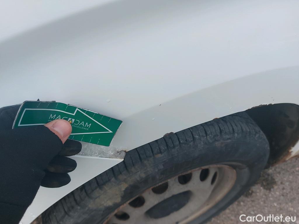  Peugeot  Partner PEUGEOT  / 2018 / 4P / furgón derivado de turismo Standard 1000kg BlueHDi 73kW #37