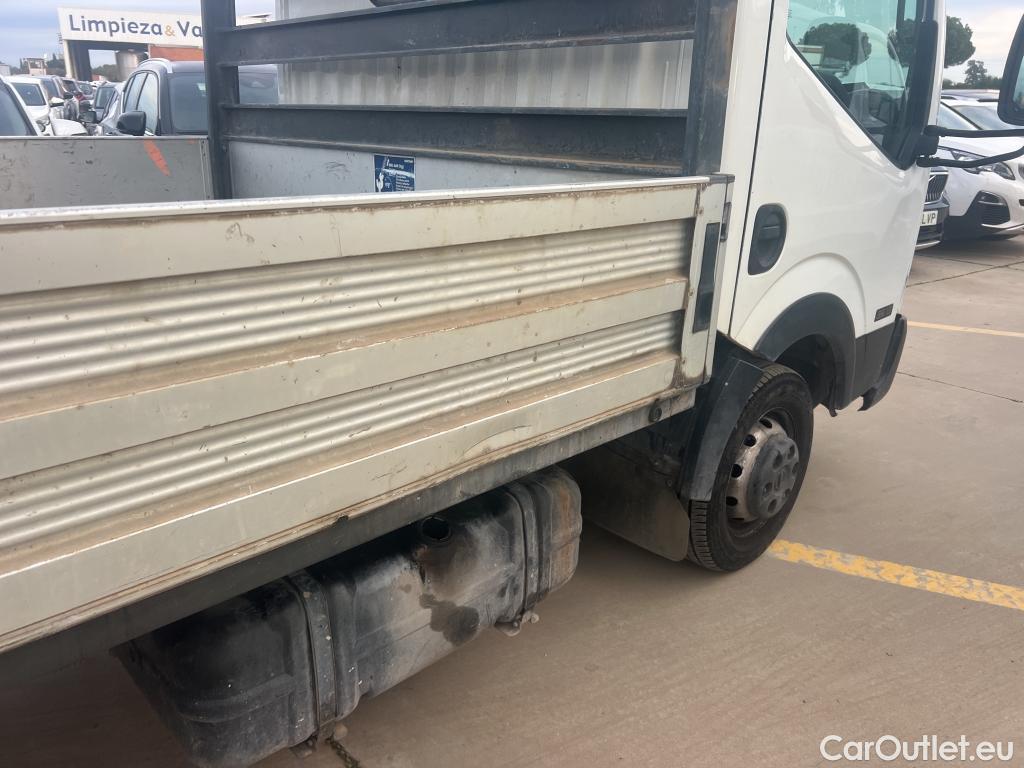  Nissan  NV400 NISSAN NT400 / 2014 / 2P / pick-up de lados abatibles 35.13/2 Básico AA CAL Cab Abatible Media #1
