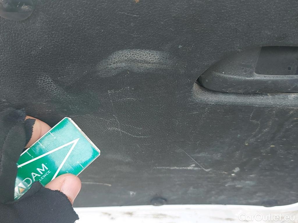  Peugeot  Partner PEUGEOT  / 2018 / 4P / furgón derivado de turismo Standard 1000kg BlueHDi 73kW #67