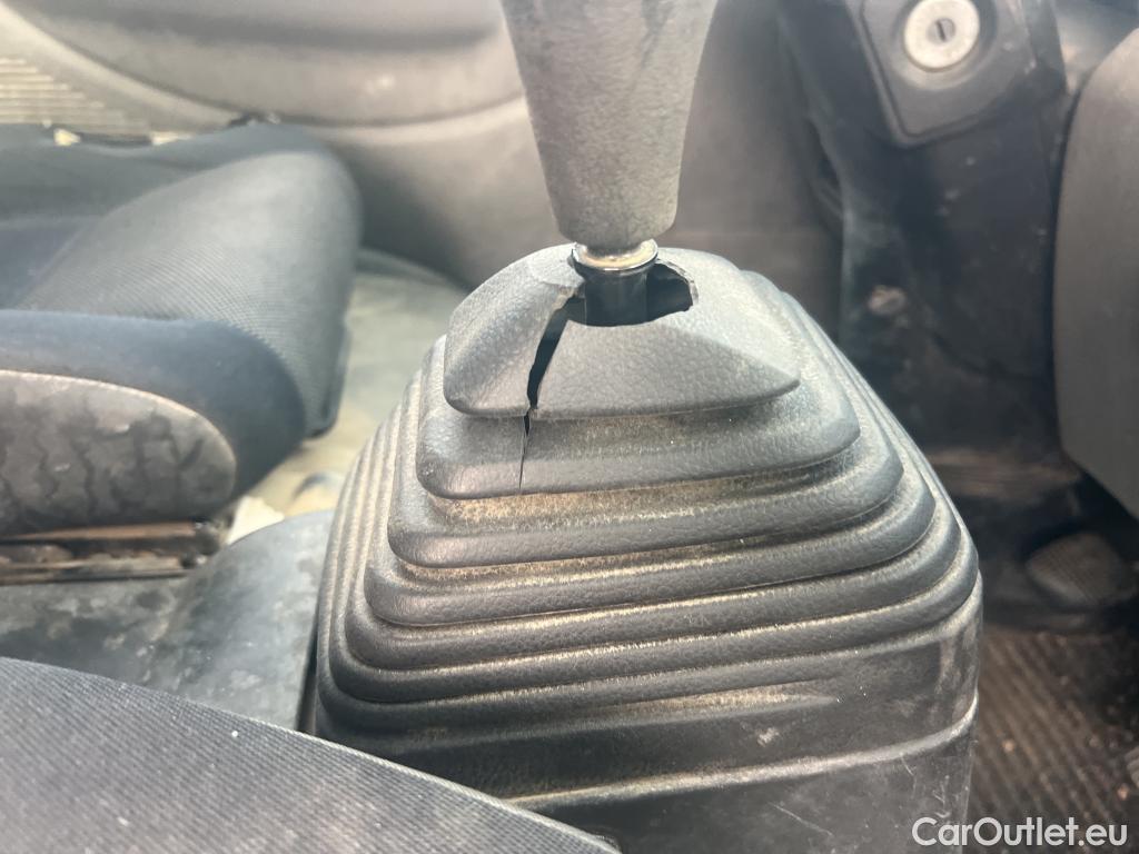  Nissan  NV400 NISSAN NT400 / 2014 / 2P / pick-up de lados abatibles 35.13/2 Básico AA CAL Cab Abatible Media #45