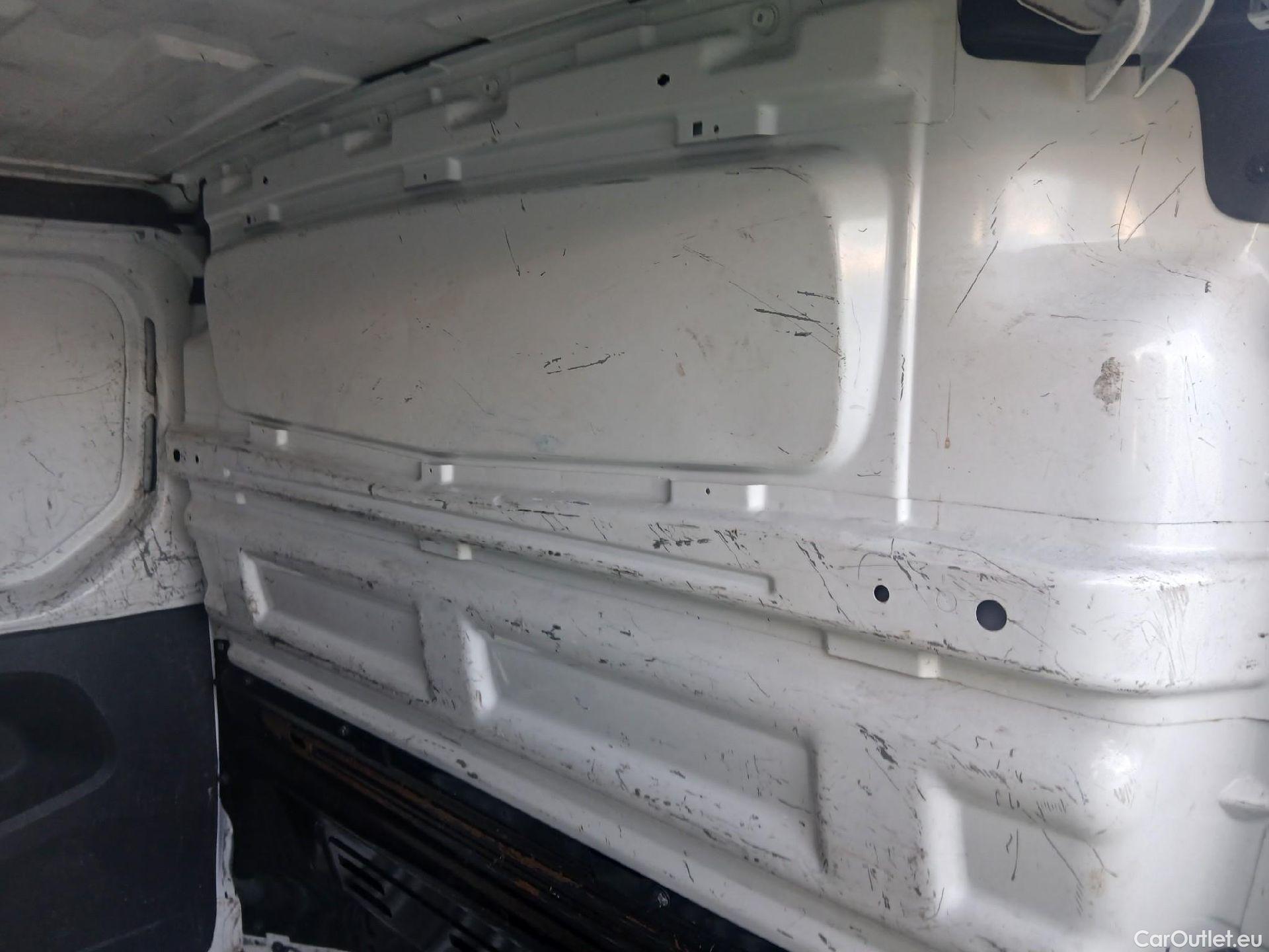  Fiat  Talento FIAT  / 2016 / 4P / furgón 1.2 Base Corto 2.0 MJet 88kW (120CV) #34