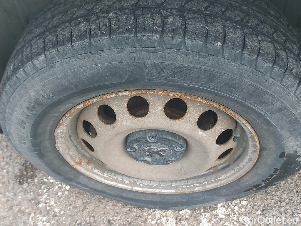  Peugeot  Partner PEUGEOT  / 2018 / 4P / furgón derivado de turismo Standard 1000kg BlueHDi 73kW #74