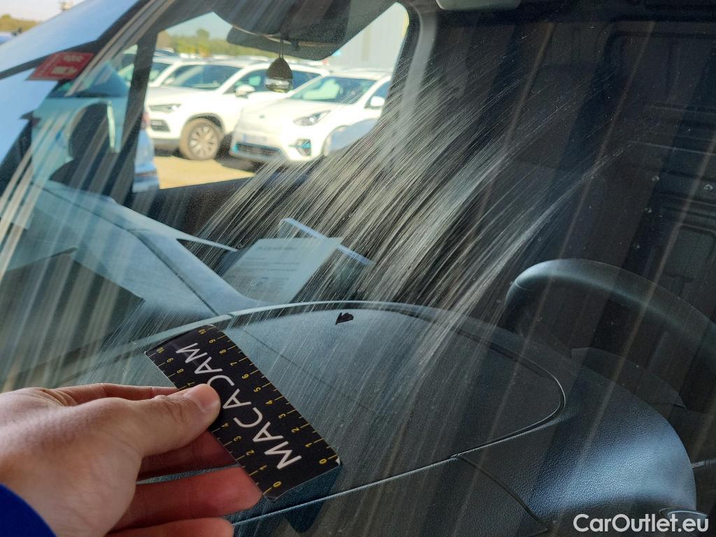  Opel  Combo OPEL  / 2018 / 3P / furgón derivado de turismo Cargo L 650kg Diesel 1.5 100HP S&S MT E6 #2