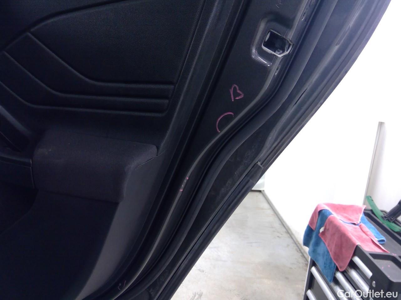  Ford  Focus  Wag EB 125 Act.Ed. Aut #24