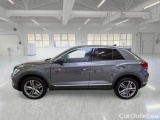  Volkswagen  T-ROC VOLKSWAGEN  / 2017 / 5P / SUV 1.5 TSI ACT ADVANCED BMT DSG #8