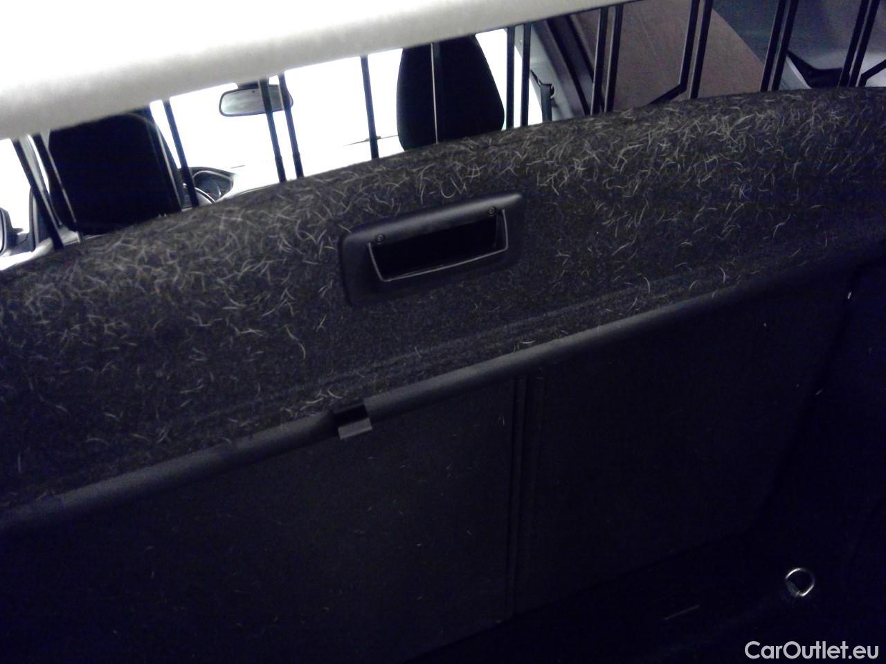  Peugeot  308  SW HDi 120 Active Aut. #6