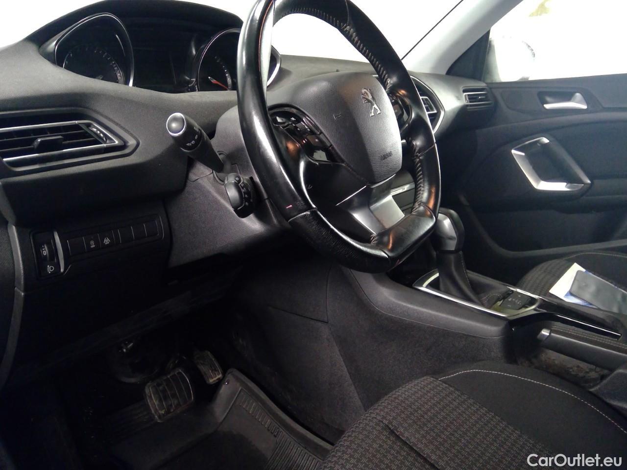  Peugeot  308  SW HDi 120 Active Aut. #8