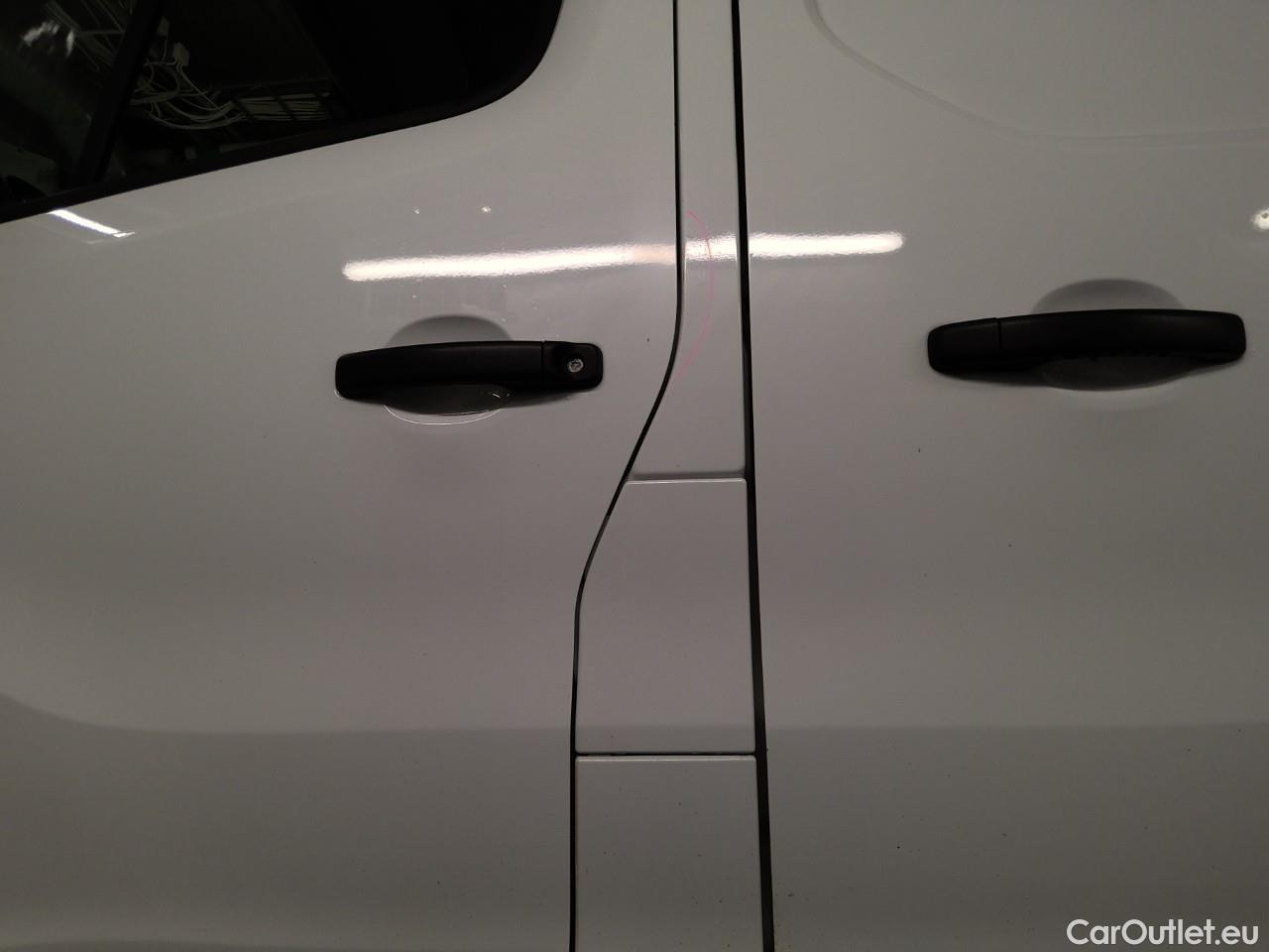  Renault  Trafic  dCi 145 L1H1 Base L. #17