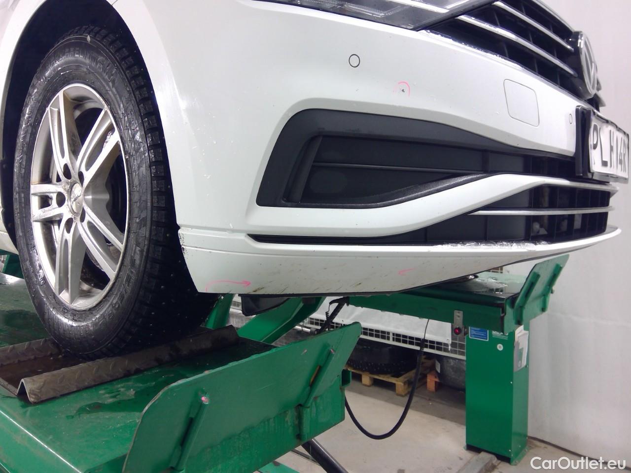  Volkswagen  Passat  SC TDI 150 Aut. #3